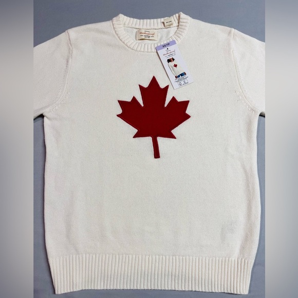 Canada Flag Graphic Long Sleeve Knit Shirt NWT Size XS - Picture 2 of 7